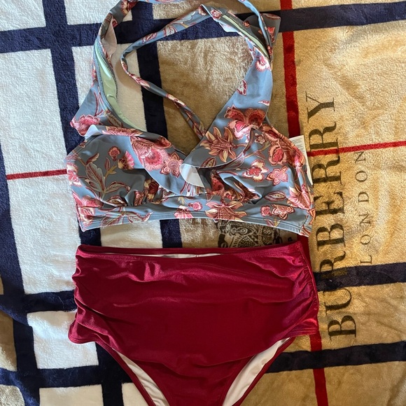 Cupshe Other - Cupshe Floral Blue and Red Bikini Set